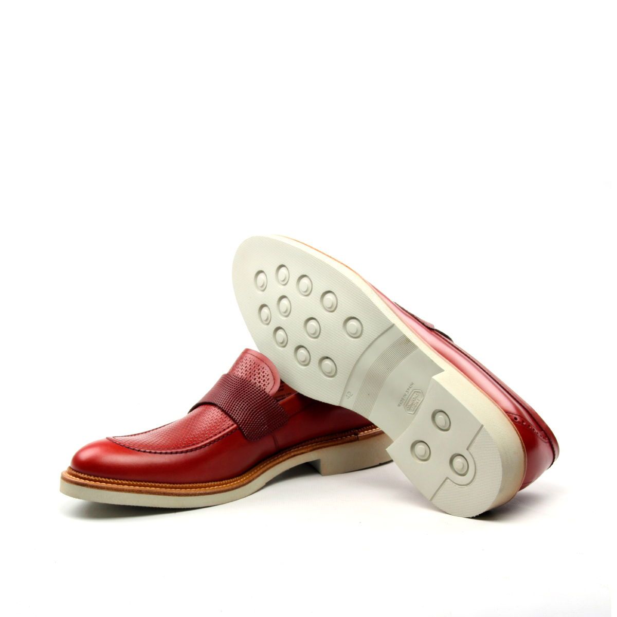 Omine Engraved Vamp Slip On