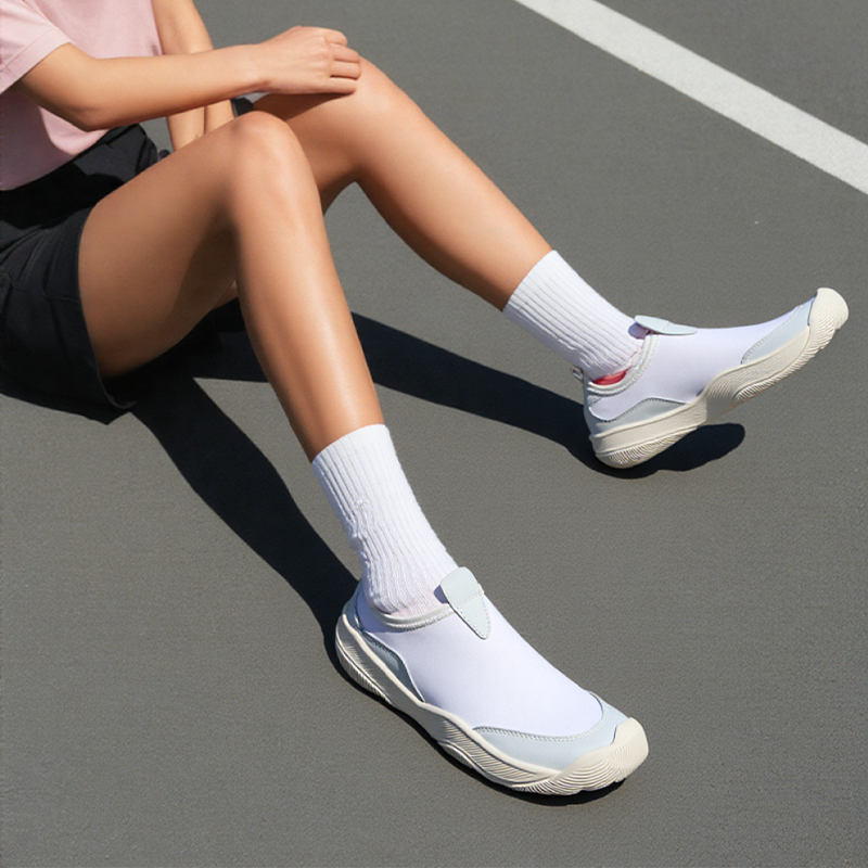 Omine  Indoor  Sneakers