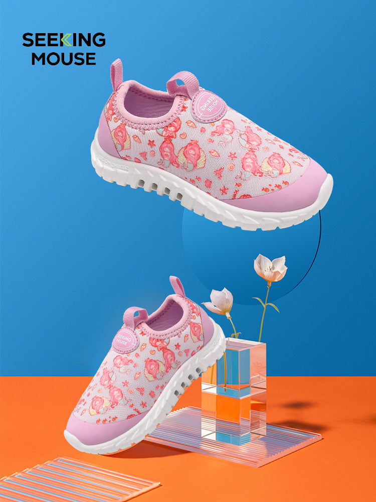 Boy and Girl Creek-Tracking Shoes (Magic Graffiti)